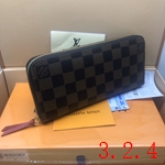 偽物ルイヴィトン財布